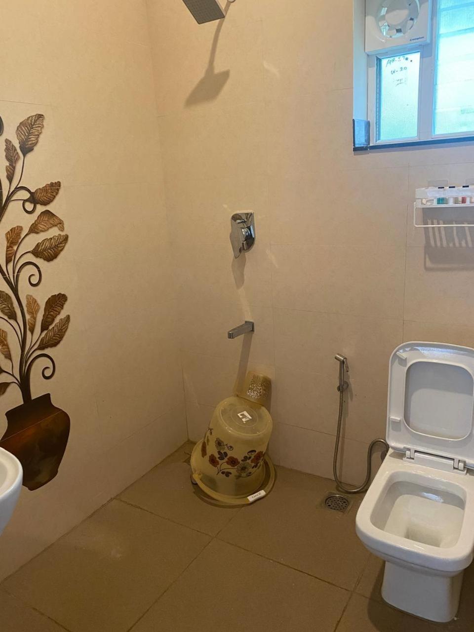 Jsr Homes Йеркауд Екстериор снимка