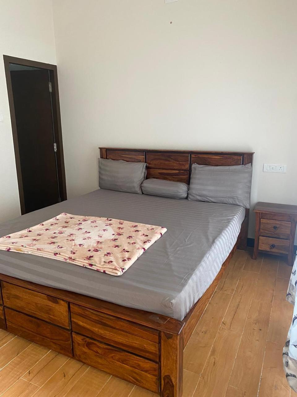 Jsr Homes Йеркауд Екстериор снимка