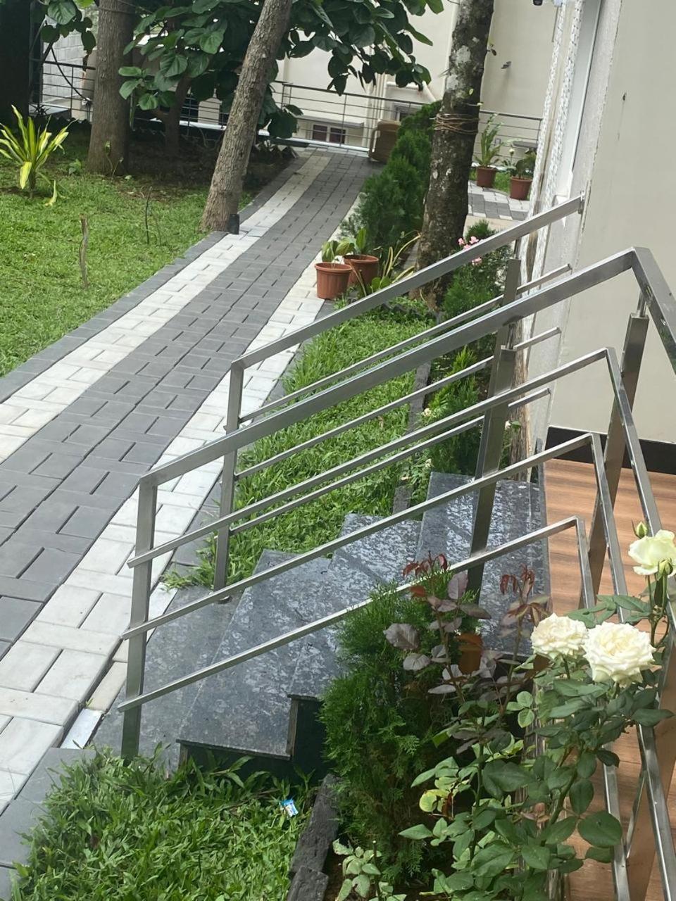 Jsr Homes Йеркауд Екстериор снимка